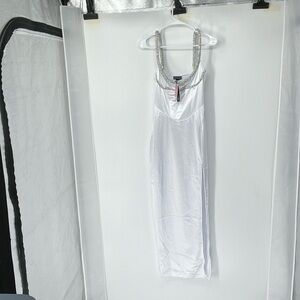 Pretty little thing NWT dress women’s 4